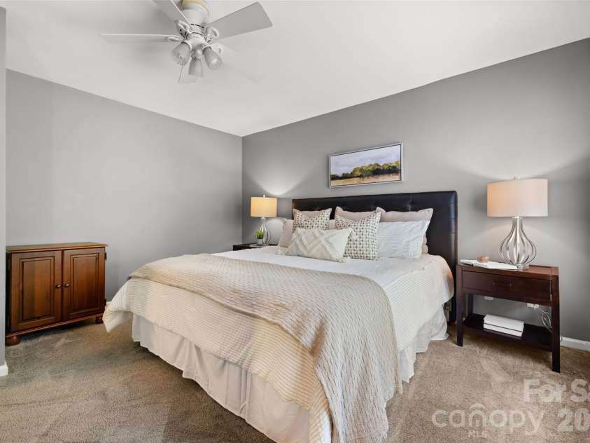 2733 Providence Spring Lane, Charlotte, NC 28270.  MLS# CAR4392118, YatesRealty ID 31185. 