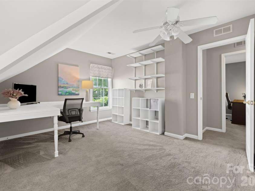 2733 Providence Spring Lane, Charlotte, NC 28270.  MLS# CAR4392118, YatesRealty ID 31185. 