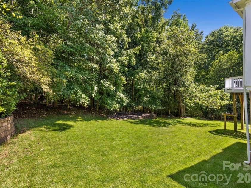 2733 Providence Spring Lane, Charlotte, NC 28270.  MLS# CAR4392118, YatesRealty ID 31185. 