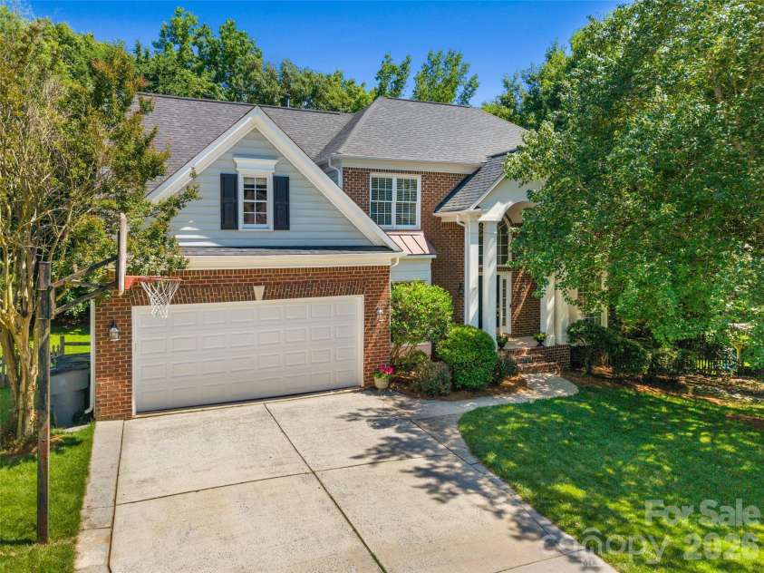2733 Providence Spring Lane, Charlotte, NC 28270.  MLS# CAR4392118, YatesRealty ID 31185. 