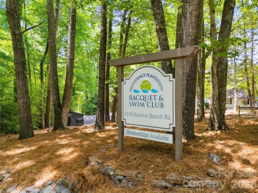 2733 Providence Spring Lane, Charlotte, NC 28270.  MLS# CAR4392118, YatesRealty ID 31185. 