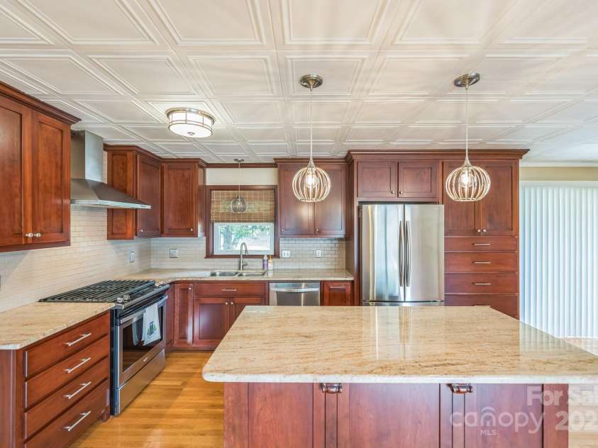 606 Spring Street, Walnut Cove, NC 27052.  MLS# CAR4289339, YatesRealty ID 31185. 