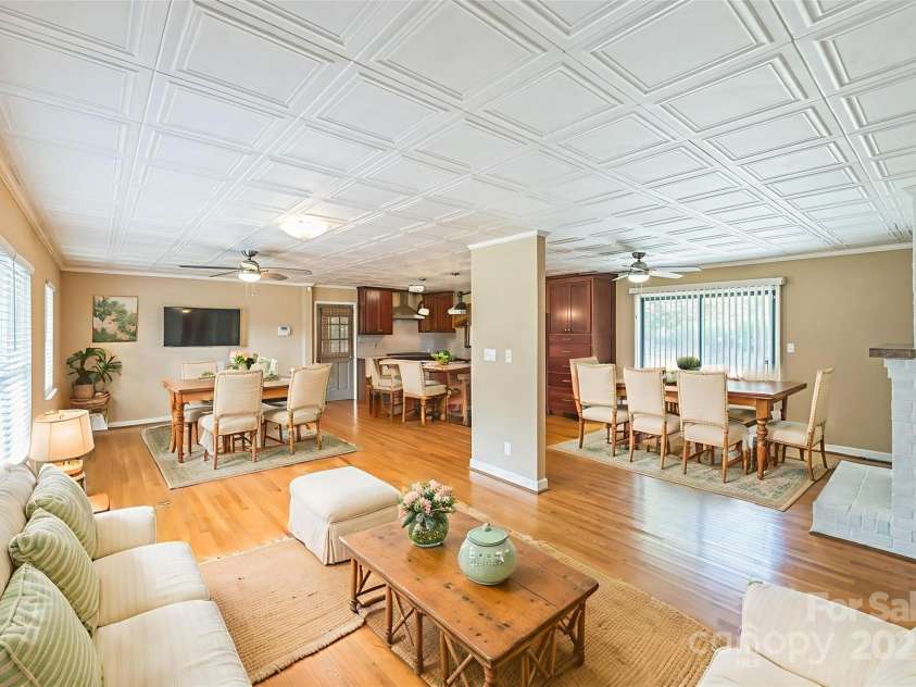 606 Spring Street, Walnut Cove, NC 27052.  MLS# CAR4289339, YatesRealty ID 31185. 