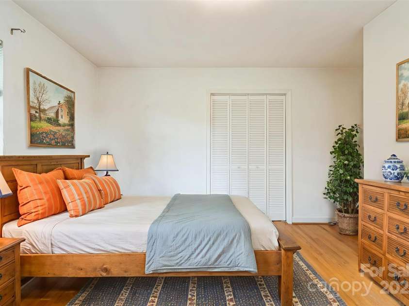 606 Spring Street, Walnut Cove, NC 27052.  MLS# CAR4289339, YatesRealty ID 31185. 