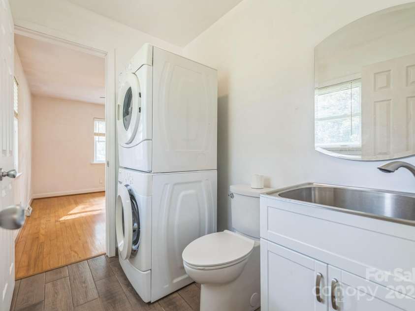 606 Spring Street, Walnut Cove, NC 27052.  MLS# CAR4289339, YatesRealty ID 31185. 