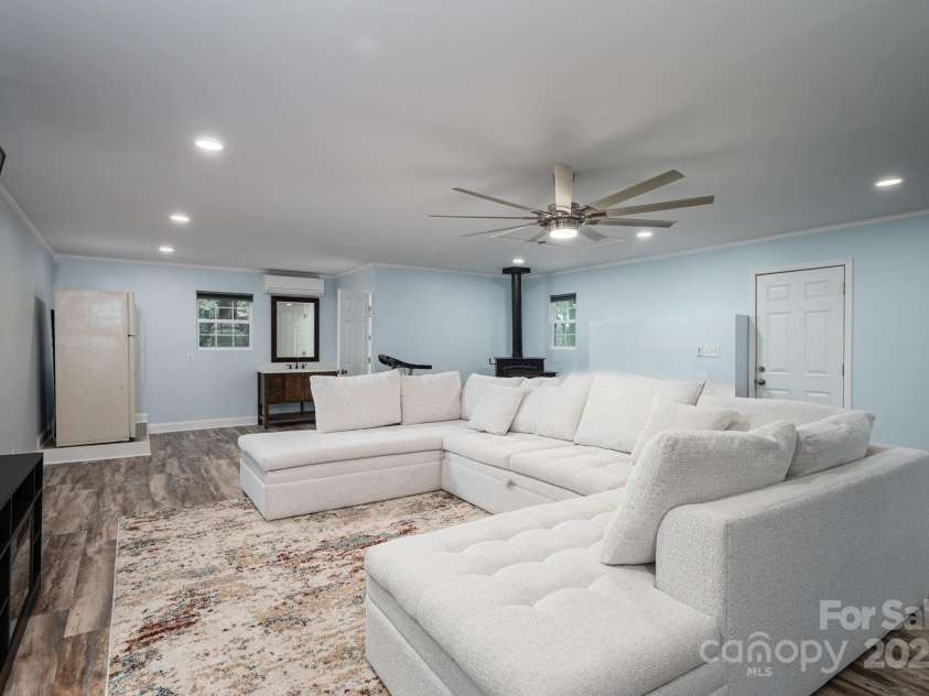 2003 Robyn Avenue, Shelby, NC 28152.  MLS# CAR4280202, YatesRealty ID 31186. 