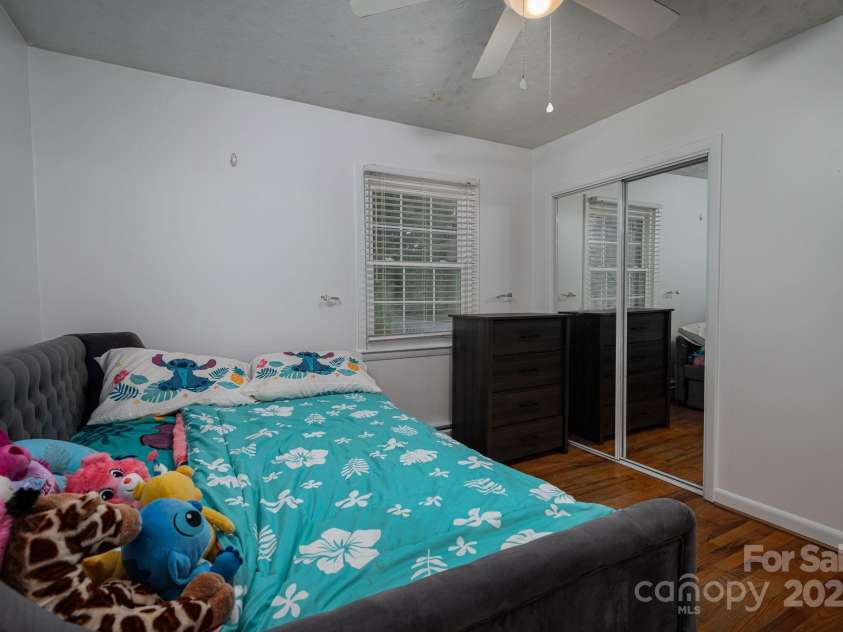 2003 Robyn Avenue, Shelby, NC 28152.  MLS# CAR4280202, YatesRealty ID 31186. 