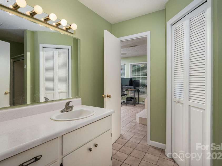 2003 Robyn Avenue, Shelby, NC 28152.  MLS# CAR4280202, YatesRealty ID 31186. 