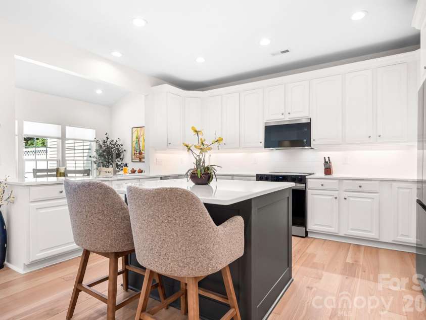 14566 Greenpoint Lane, Huntersville, NC 28078.  MLS# CAR4386657, YatesRealty ID 31189. 