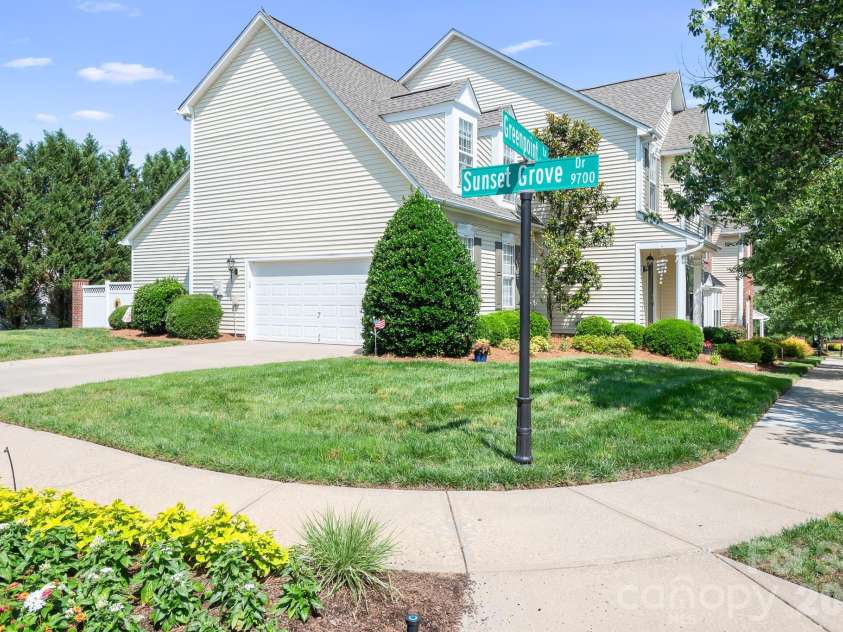 14566 Greenpoint Lane, Huntersville, NC 28078.  MLS# CAR4386657, YatesRealty ID 31189. 