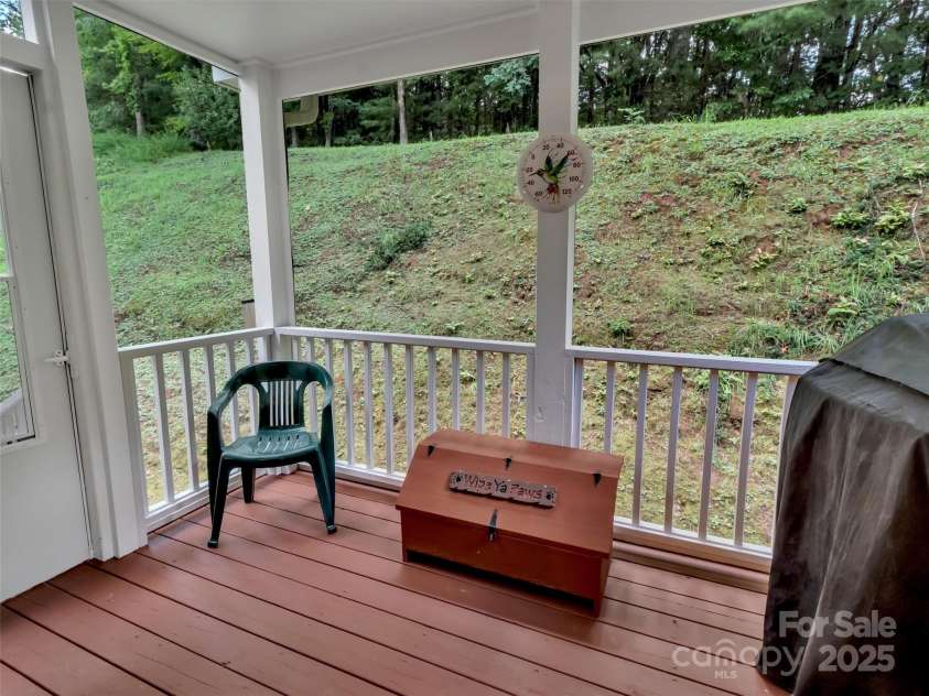 562 Beechwood Drive, Sylva, NC 28779.  MLS# CAR4291137, YatesRealty ID 3119. 