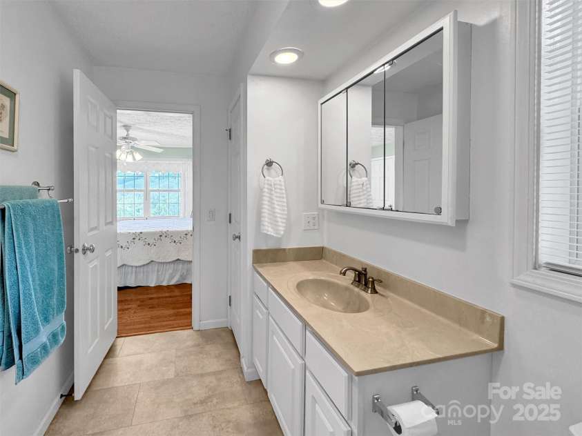 562 Beechwood Drive, Sylva, NC 28779.  MLS# CAR4291137, YatesRealty ID 3119. 
