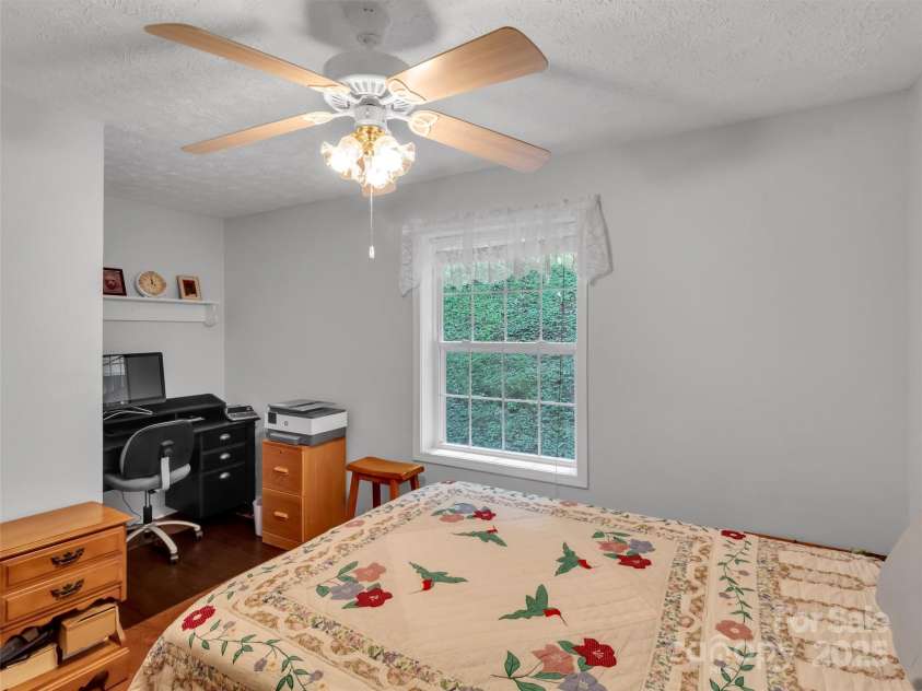 562 Beechwood Drive, Sylva, NC 28779.  MLS# CAR4291137, YatesRealty ID 3119. 