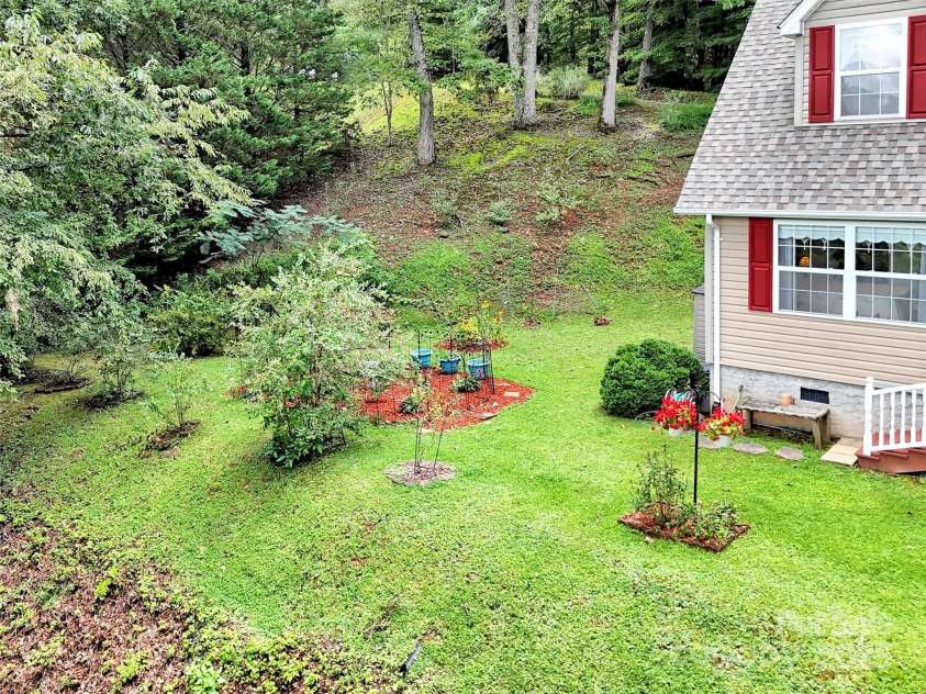 562 Beechwood Drive, Sylva, NC 28779.  MLS# CAR4291137, YatesRealty ID 3119. 
