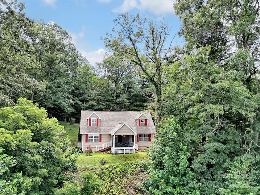 562 Beechwood Drive, Sylva, NC 28779.  MLS# CAR4291137, YatesRealty ID 3119. 