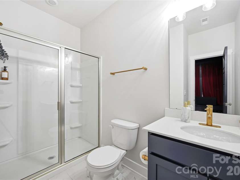 14106 Belmont Greene Drive, Charlotte, NC 28213.  MLS# CAR4394070, YatesRealty ID 31190. 