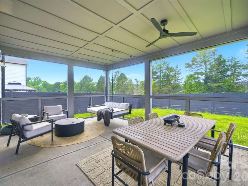 14106 Belmont Greene Drive, Charlotte, NC 28213.  MLS# CAR4394070, YatesRealty ID 31190. 