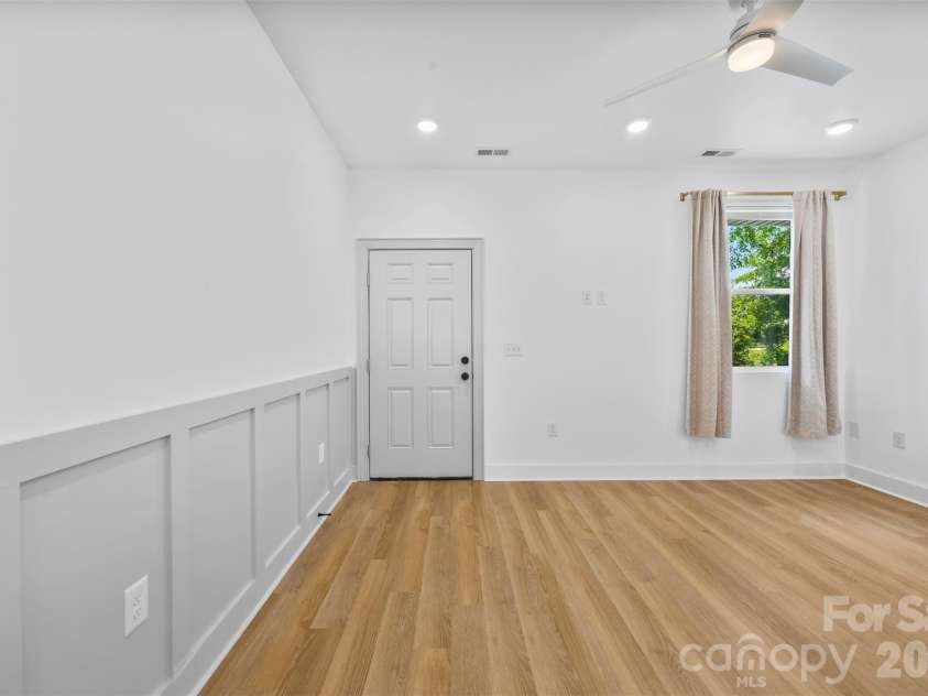 1003 College Boulevard, Dallas, NC 28034.  MLS# CAR4394111, YatesRealty ID 31191. 