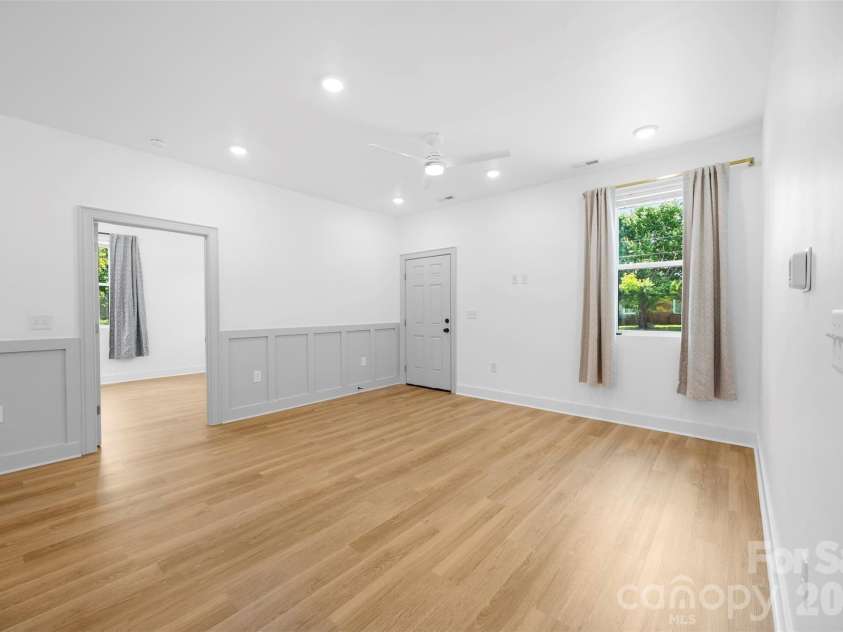 1003 College Boulevard, Dallas, NC 28034.  MLS# CAR4394111, YatesRealty ID 31191. 