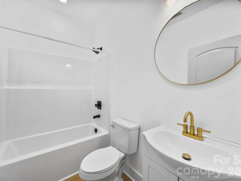 1003 College Boulevard, Dallas, NC 28034.  MLS# CAR4394111, YatesRealty ID 31191. 