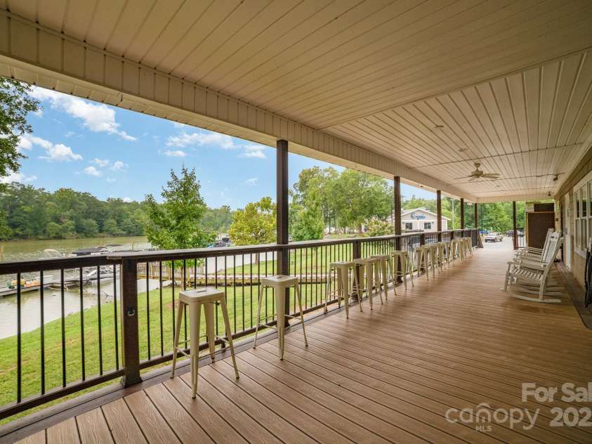 117 Langhorne Drive, Mount Holly, NC 28120.  MLS# CAR4286281, YatesRealty ID 31193. 