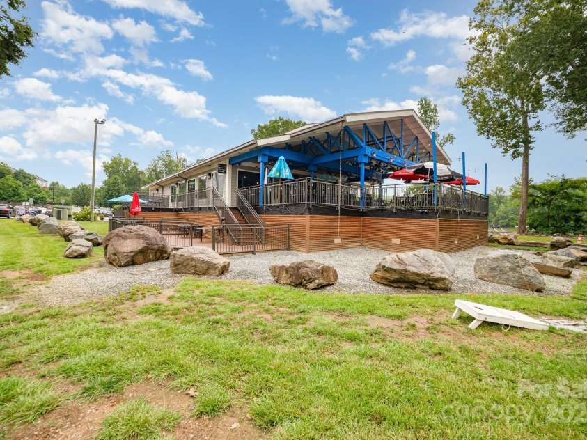 117 Langhorne Drive, Mount Holly, NC 28120.  MLS# CAR4286281, YatesRealty ID 31193. 