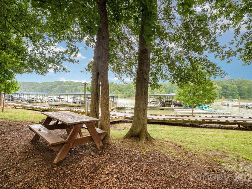 117 Langhorne Drive, Mount Holly, NC 28120.  MLS# CAR4286281, YatesRealty ID 31193. 