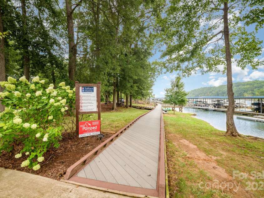 117 Langhorne Drive, Mount Holly, NC 28120.  MLS# CAR4286281, YatesRealty ID 31193. 