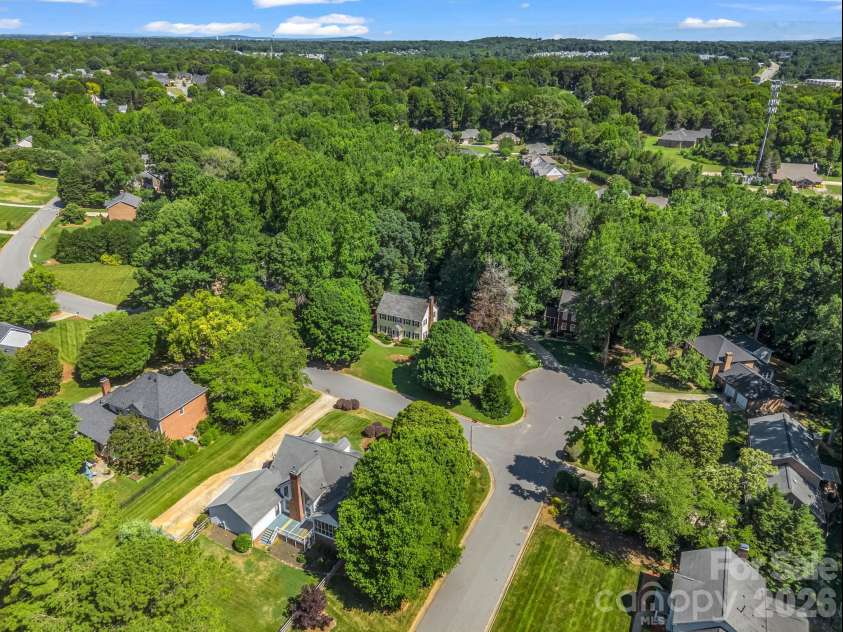 2720 Steeplechase Road, Gastonia, NC 28056.  MLS# CAR4393681, YatesRealty ID 31193. 