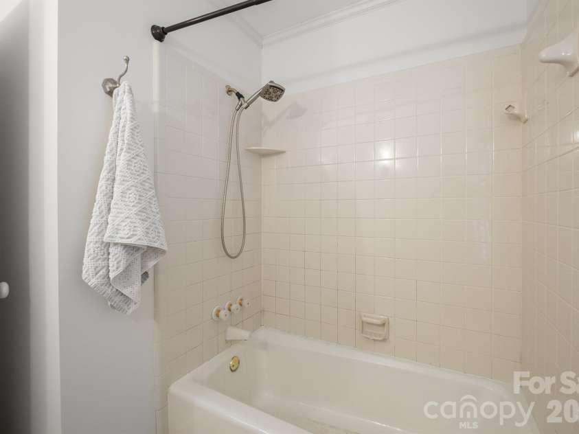 2720 Steeplechase Road, Gastonia, NC 28056.  MLS# CAR4393681, YatesRealty ID 31193. Full bath up