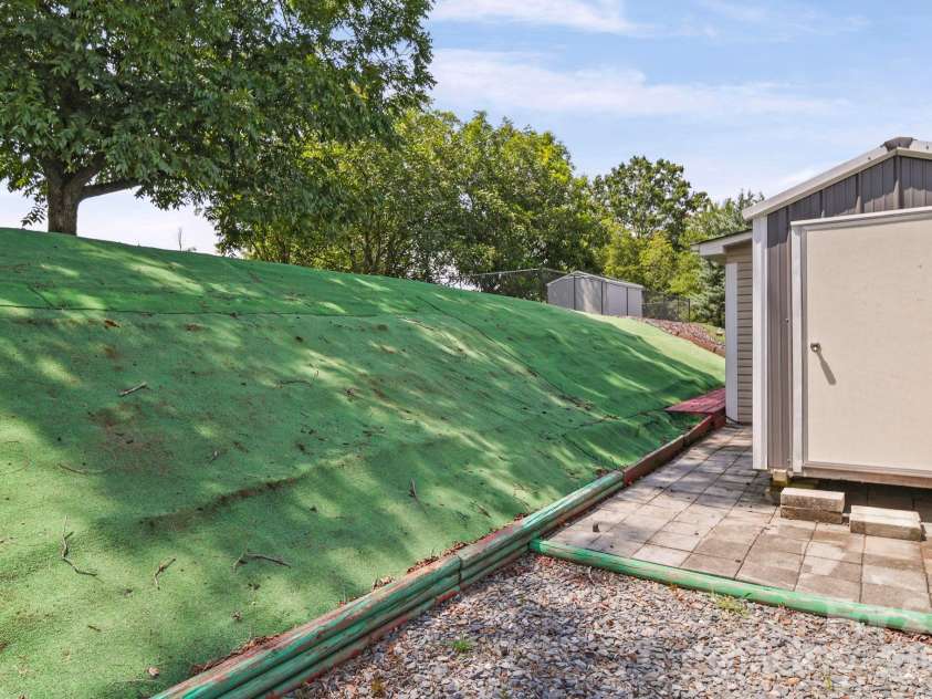 627 Smokehouse Lane, Albemarle, NC 28001.  MLS# CAR4412094, YatesRealty ID 31194. 