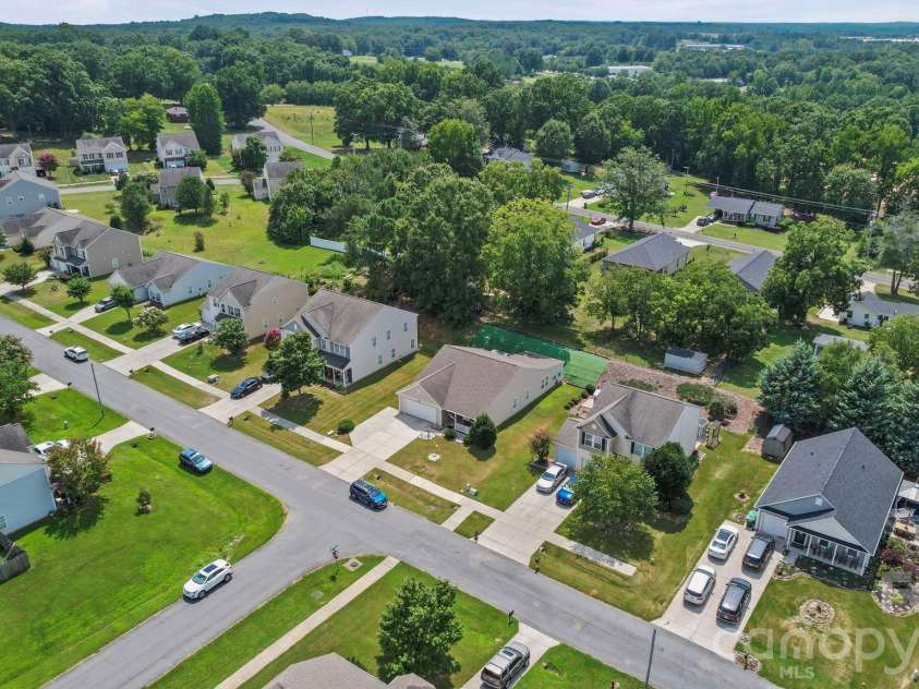 627 Smokehouse Lane, Albemarle, NC 28001.  MLS# CAR4412094, YatesRealty ID 31194. 