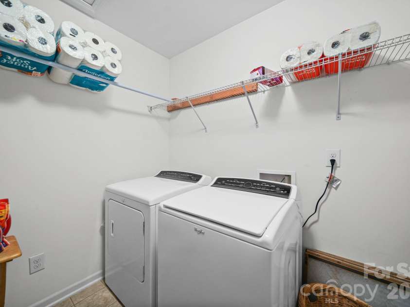 627 Smokehouse Lane, Albemarle, NC 28001.  MLS# CAR4412094, YatesRealty ID 31194. Laundry Room