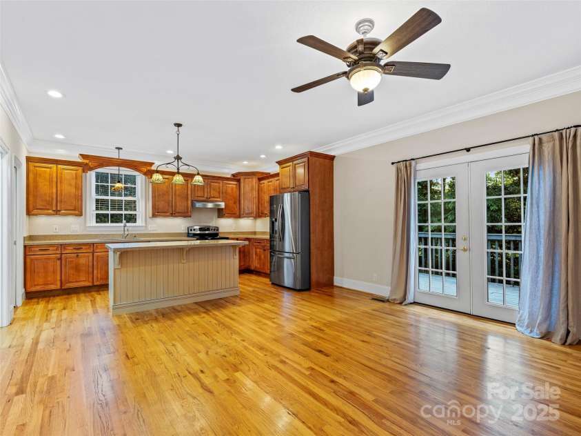 9 Foggy Glen Drive, Arden, NC 28704.  MLS# CAR4283616, YatesRealty ID 31194. 