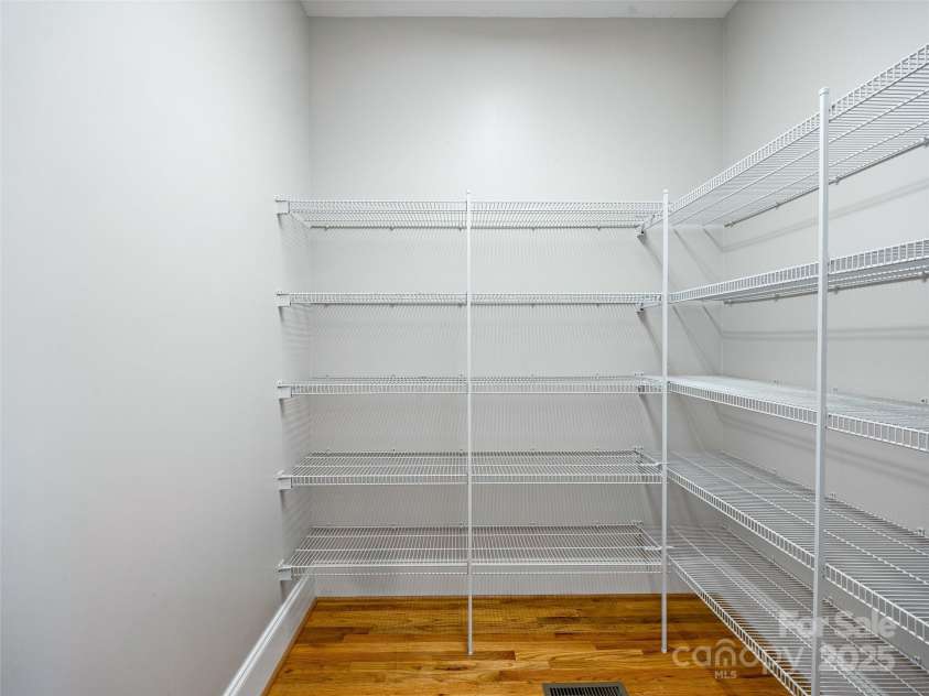 9 Foggy Glen Drive, Arden, NC 28704.  MLS# CAR4283616, YatesRealty ID 31194. 