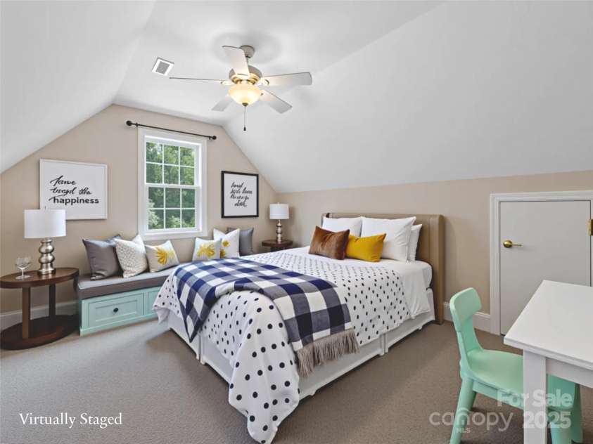 9 Foggy Glen Drive, Arden, NC 28704.  MLS# CAR4283616, YatesRealty ID 31194. 