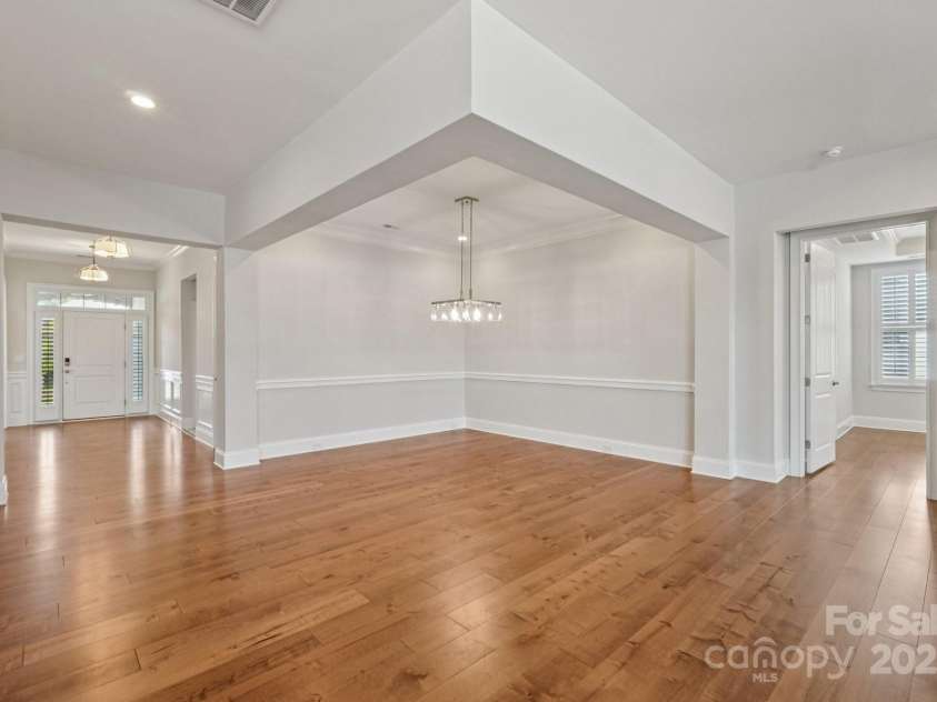 45528 Misty Bluff Drive, Charlotte, NC 28278.  MLS# CAR4285135, YatesRealty ID 31195. 