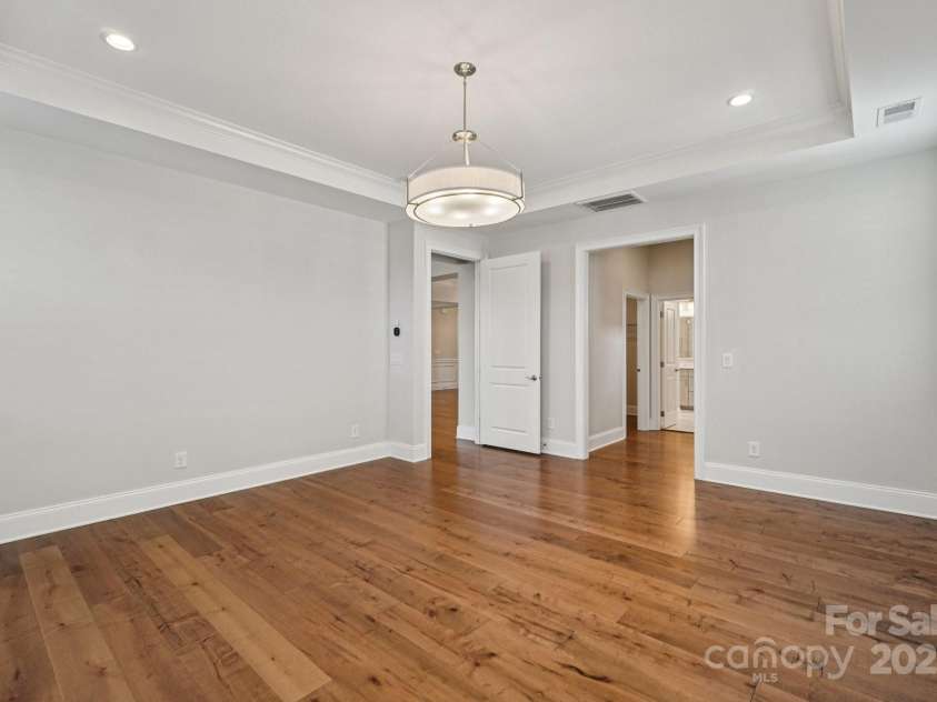 45528 Misty Bluff Drive, Charlotte, NC 28278.  MLS# CAR4285135, YatesRealty ID 31195. 