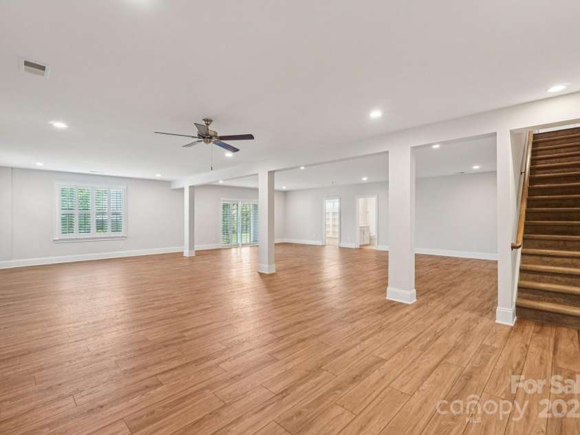 45528 Misty Bluff Drive, Charlotte, NC 28278.  MLS# CAR4285135, YatesRealty ID 31195. Basement