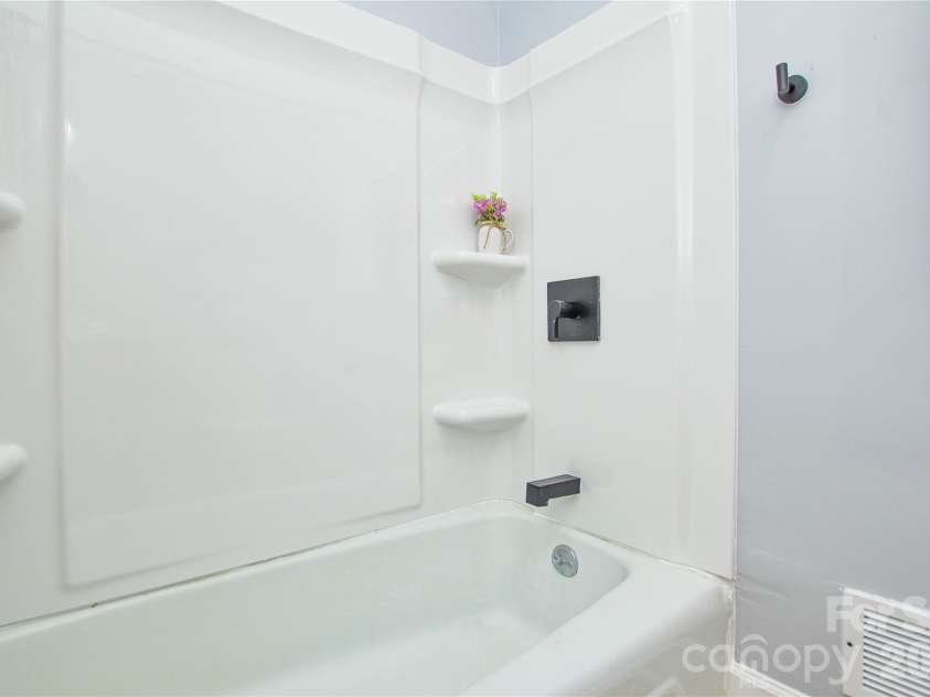 9313 Trinity Road, Charlotte, NC 28216.  MLS# CAR4393503, YatesRealty ID 31195. 