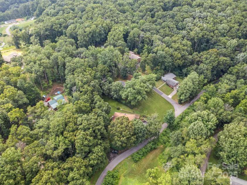 401 Nelson Street, Clyde, NC 28721.  MLS# CAR4284898, YatesRealty ID 31196. 