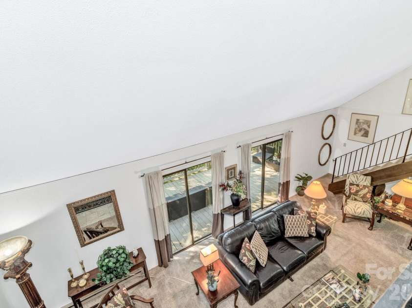 571 Tsisqua Circle, Brevard, NC 28712.  MLS# CAR4392481, YatesRealty ID 31196. 