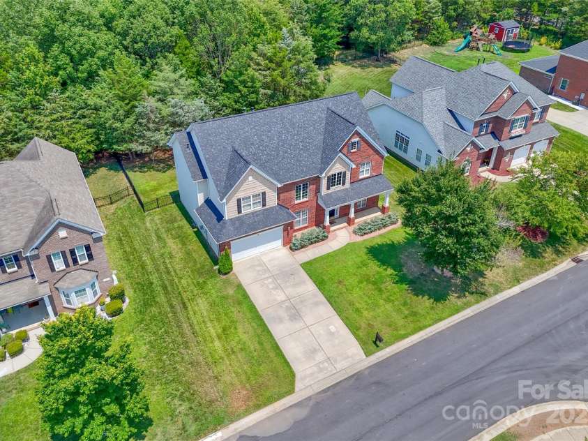 2002 Ledare Lane, Indian Trail, NC 28079.  MLS# CAR4279449, YatesRealty ID 31197. 