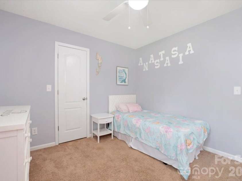 205 Churchill Drive, Kings Mountain, NC 28086.  MLS# CAR4391592, YatesRealty ID 31197. 