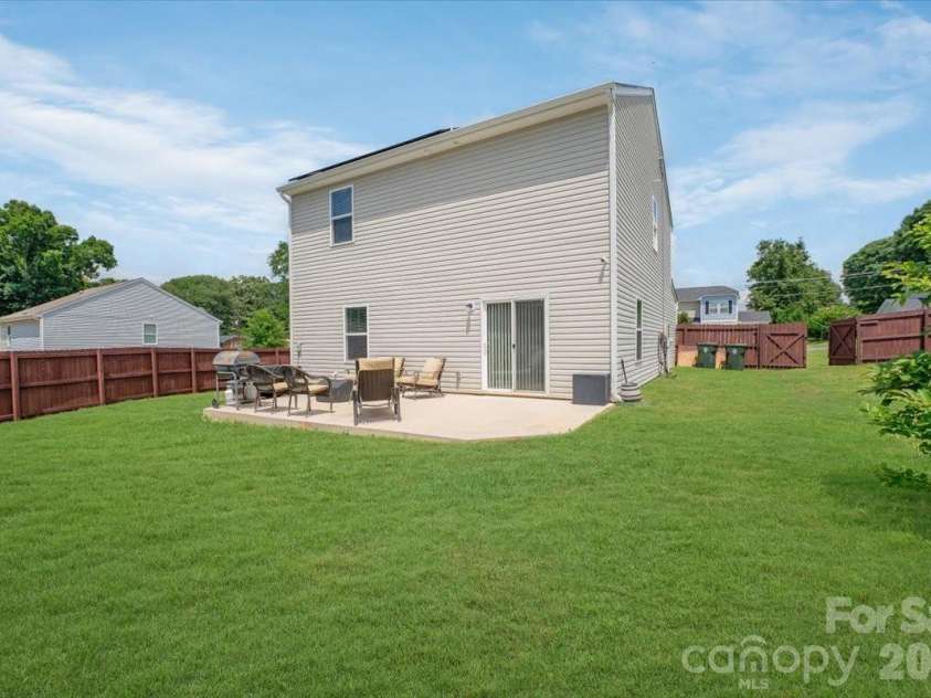 205 Churchill Drive, Kings Mountain, NC 28086.  MLS# CAR4391592, YatesRealty ID 31197. 