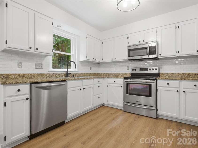 12332 Old Prairie Road, Charlotte, NC 28277.  MLS# CAR4389663, YatesRealty ID 31198. 