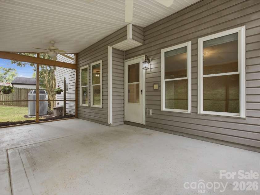 12332 Old Prairie Road, Charlotte, NC 28277.  MLS# CAR4389663, YatesRealty ID 31198. 