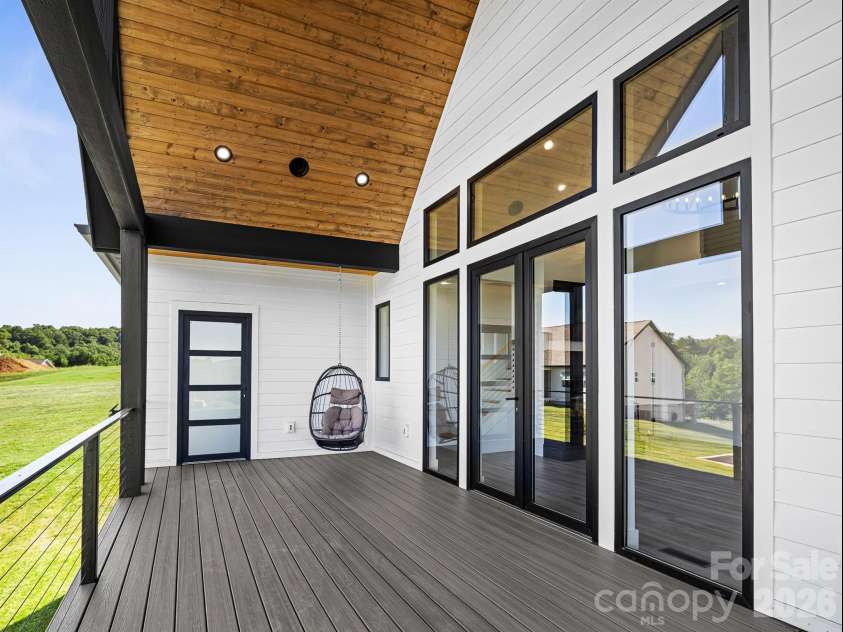 1026 Hillside Ridge Road, Candler, NC 28715.  MLS# CAR4359352, YatesRealty ID 31199. 