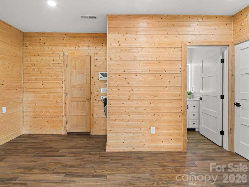 1026 Hillside Ridge Road, Candler, NC 28715.  MLS# CAR4359352, YatesRealty ID 31199. 