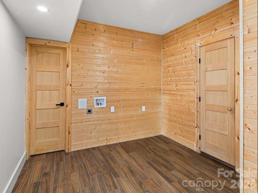 1026 Hillside Ridge Road, Candler, NC 28715.  MLS# CAR4359352, YatesRealty ID 31199. 